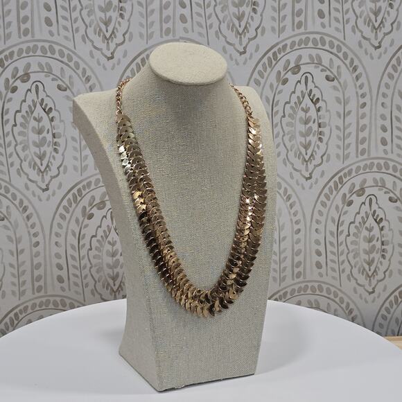 Gold Tone Double Layered Cascade Lightweight Metal Laurel Leaf Vine Necklace - Picture 2 of 13